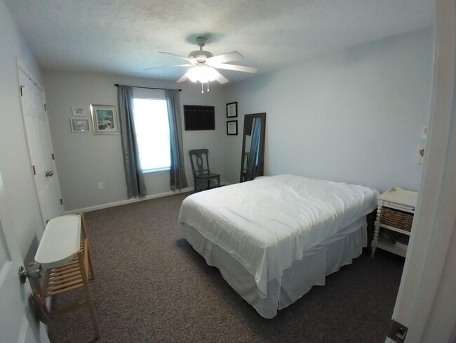 Building Photo - 115 N Ridge Dr