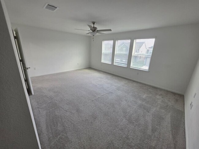 Building Photo - 2913 Tavern Dr