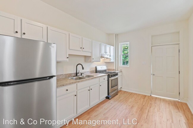 Building Photo - 4 br, 1.5 bath House - 1315 Berryhill Street