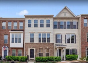 Building Photo - 1604 Sebring Ct