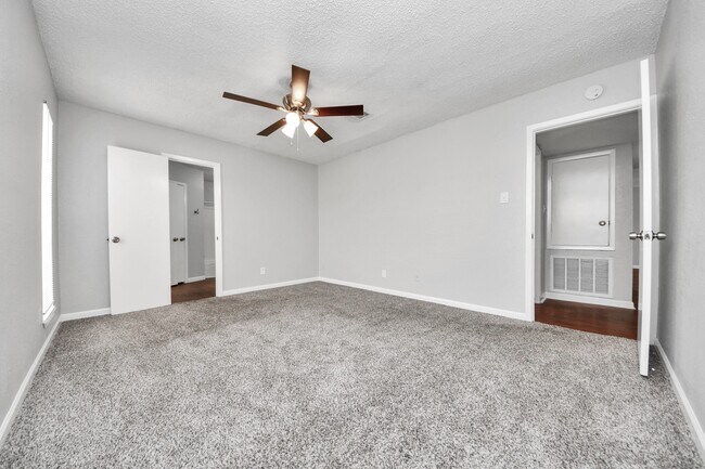 Building Photo - 16714 Britford
