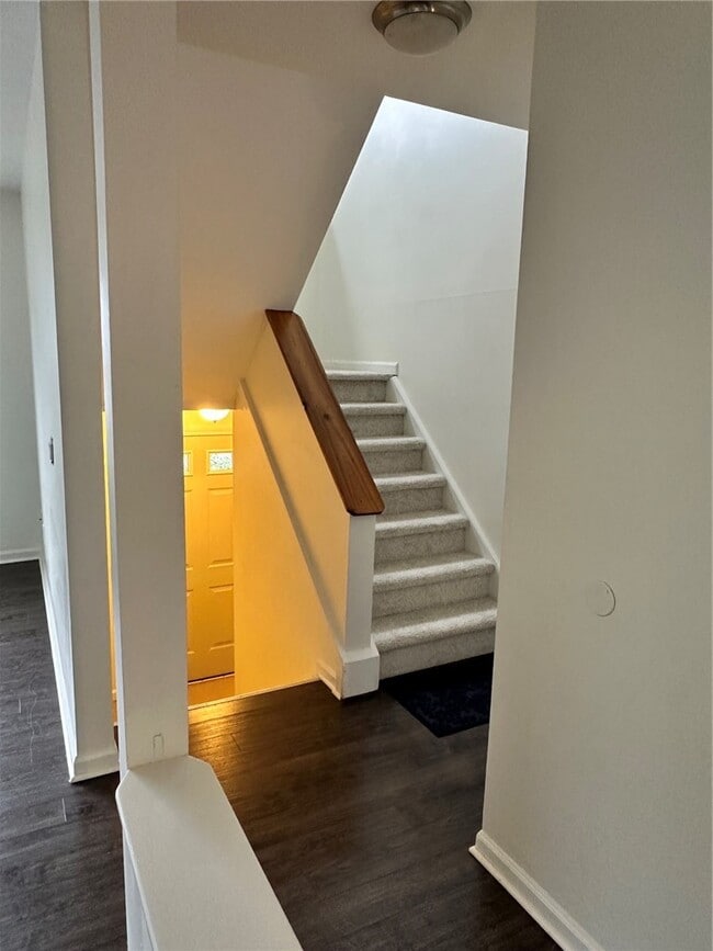 Building Photo - 6437 Sterling Cir