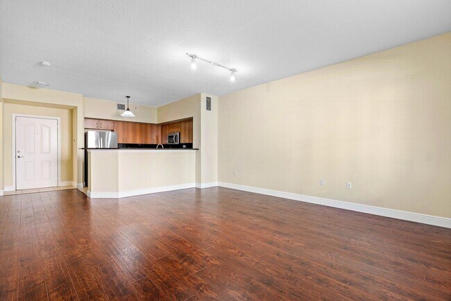 Building Photo - 250 NE 3rd Ave