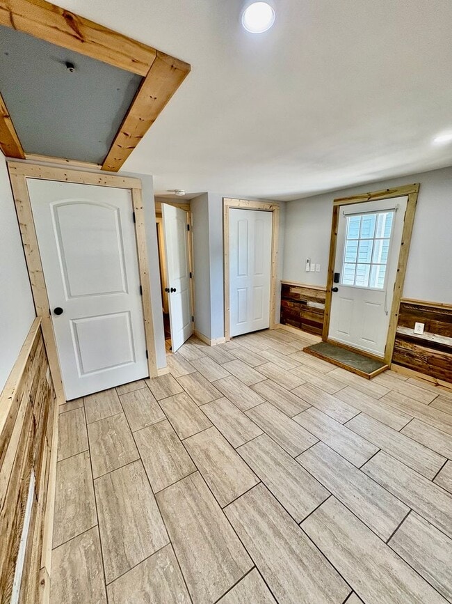 Building Photo - Charming One Bedroom ADU In The Heart Of W...