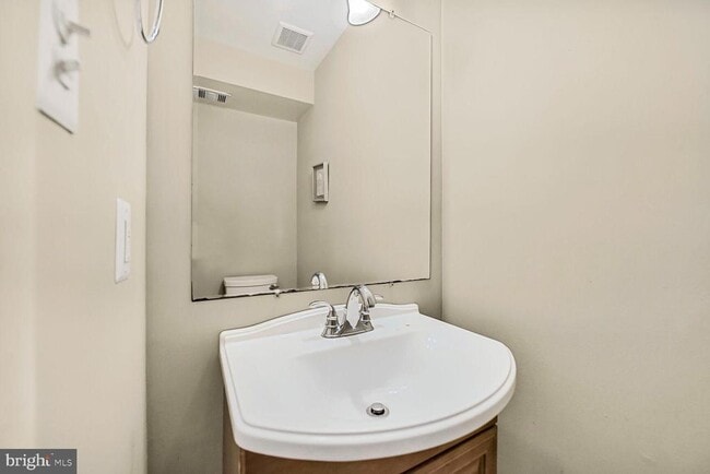 Building Photo - 13305 Apgar Pl