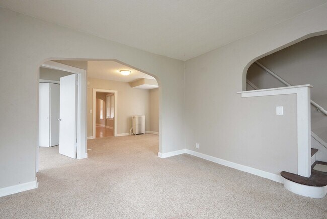 Building Photo - 3 Bed 1.5 Bath Single Family Home in St. Pau