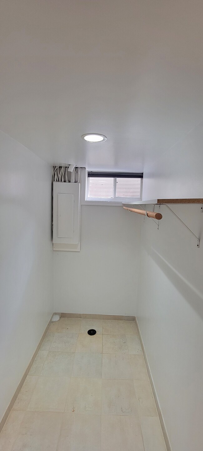 Building Photo - 19101 Delton Ave