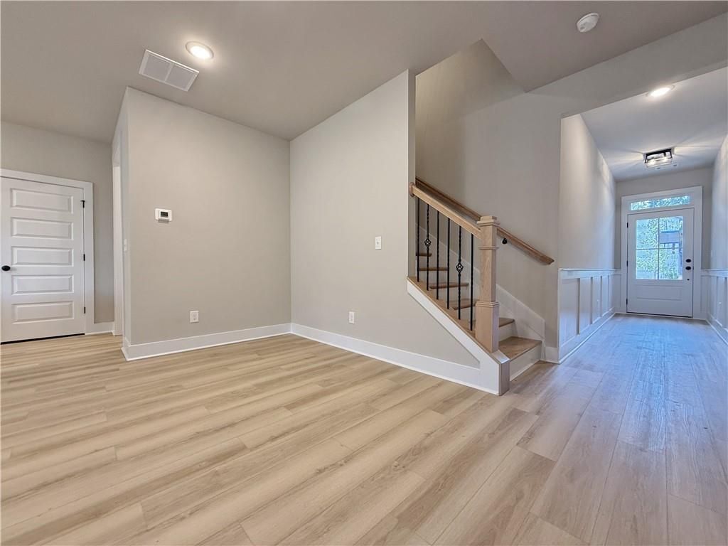 Building Photo - 5722 Urban Vlg Wy
