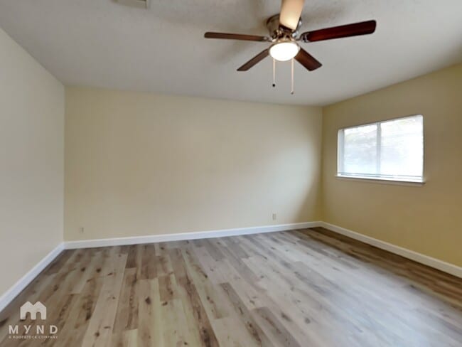 Building Photo - 9023 Mountain Field Dr