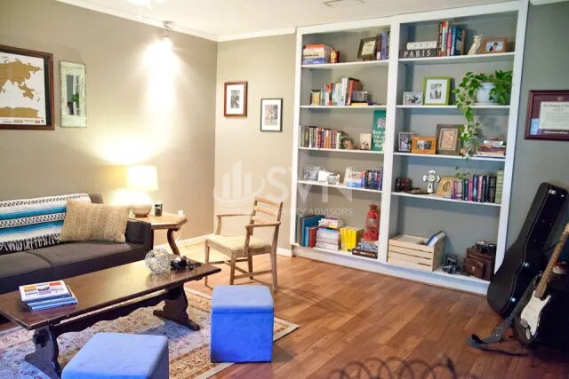 Building Photo - 662 Ridgewood Dr