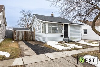 Building Photo - OPEN HOUSE FRIDAY 5/2/25 5-5:30PM!!! WELCO...