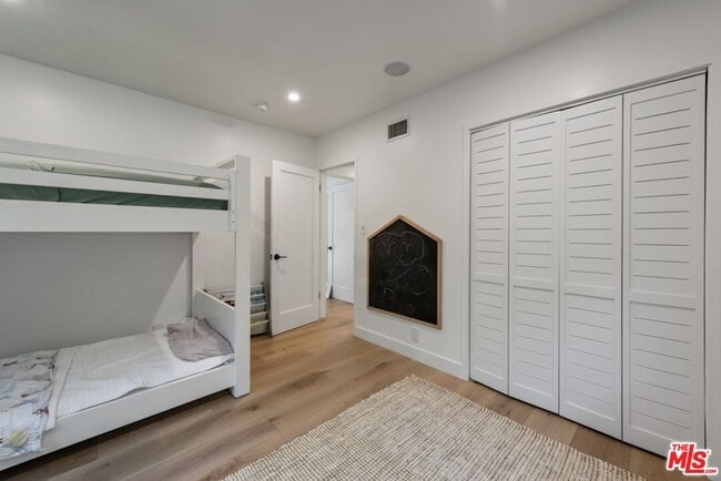 Building Photo - 3520 Mandeville Canyon Rd