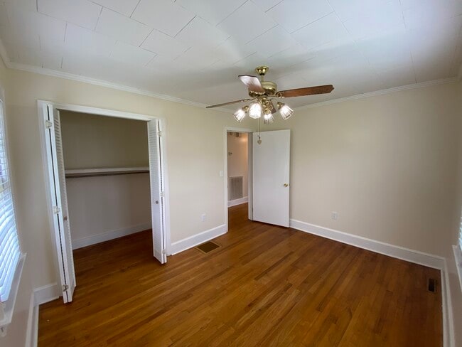 Building Photo - 124 Ellis St