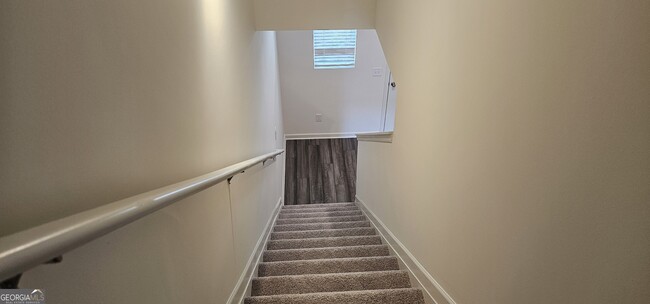 Building Photo - 304 Hynes Dr