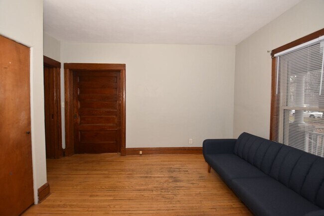 Building Photo - 508 S St Joseph St