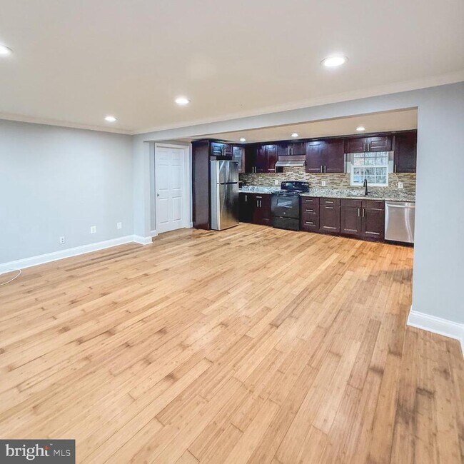 Building Photo - 205 Biddle Rd