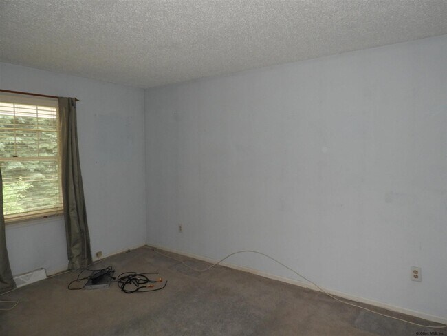 Building Photo - 401 Loudon Rd