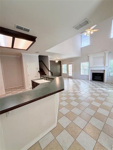 Building Photo - 2108 Lakeforest Dr
