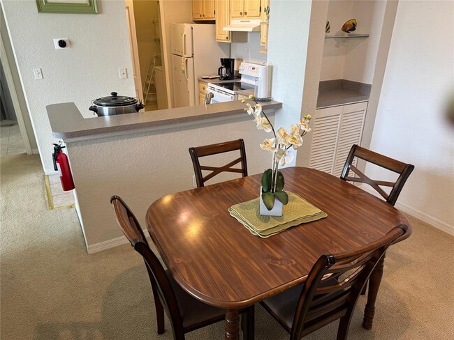 Building Photo - 8813 Dunes Ct