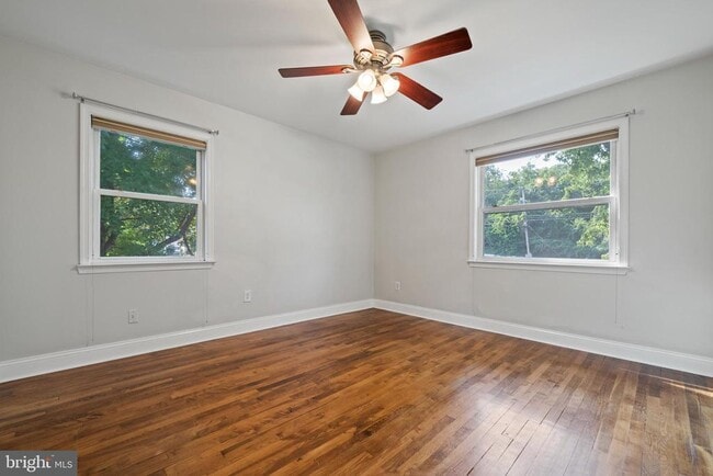 Building Photo - 2406 Huntington Ave
