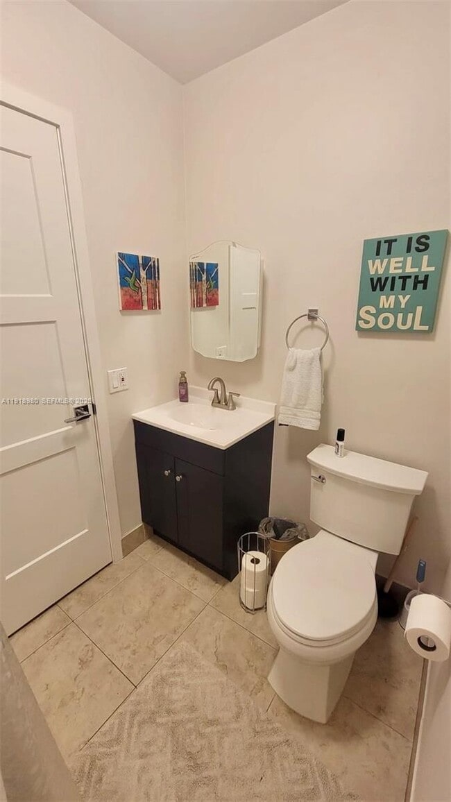 Building Photo - 15529 Miami Lakeway N