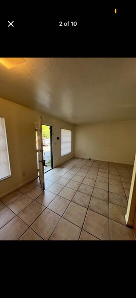Building Photo - 3625 SW 29th Ter