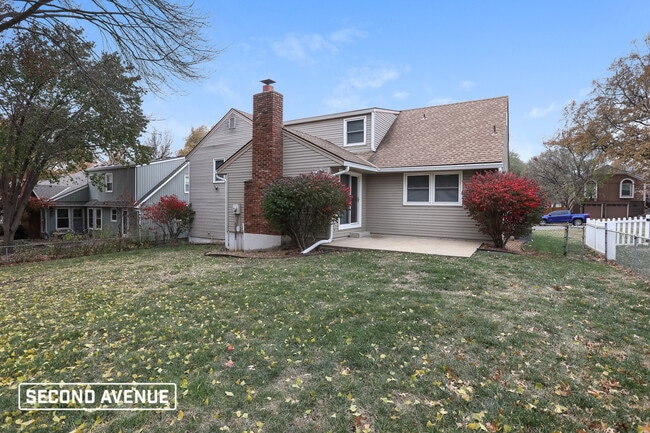 Building Photo - 10309 Century Ln