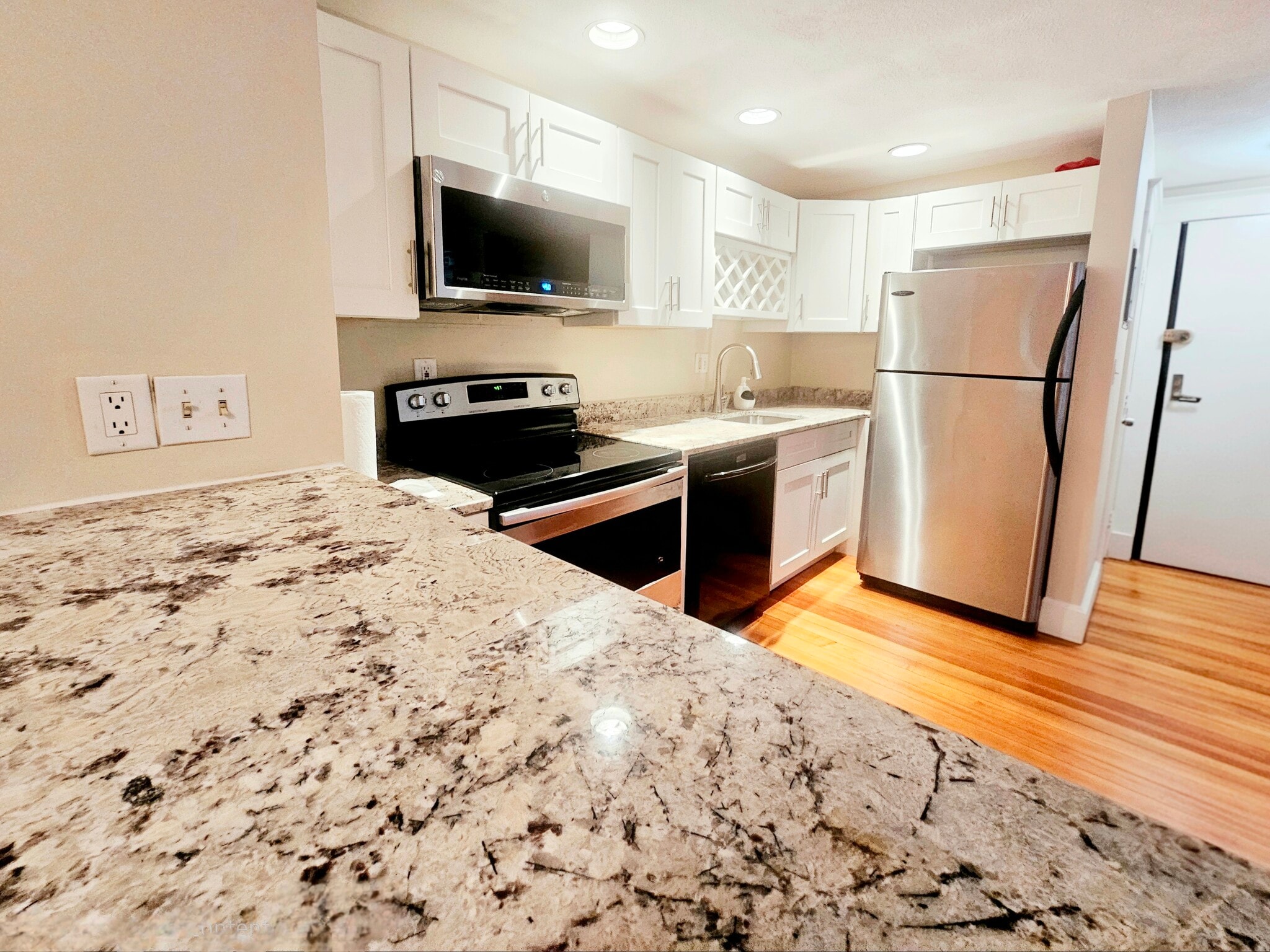 Building Photo - 39 South St