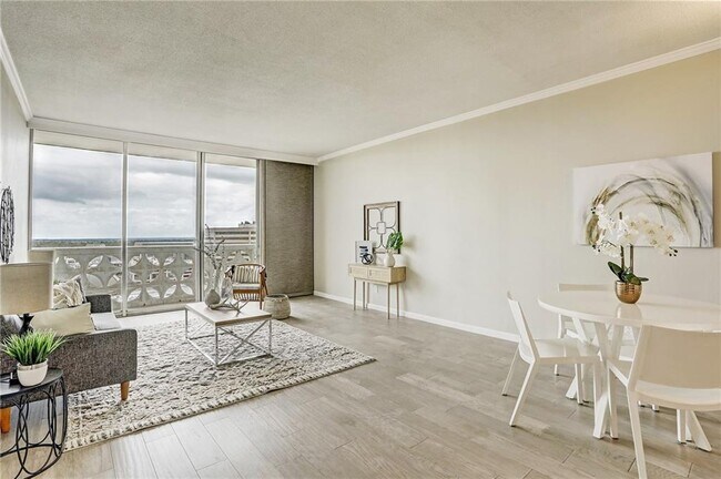 Building Photo - 1801 Lavaca St