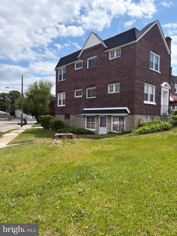Building Photo - 7925 Cedarbrook Ave