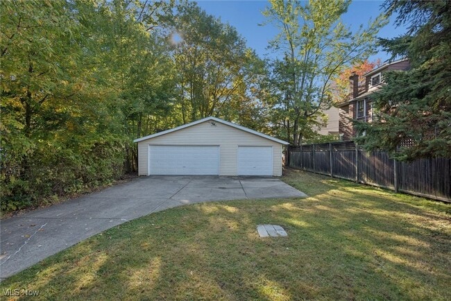 Building Photo - 3996 Bluestone Rd
