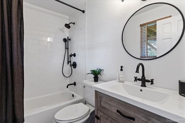 Building Photo - 20 Alanson Ln