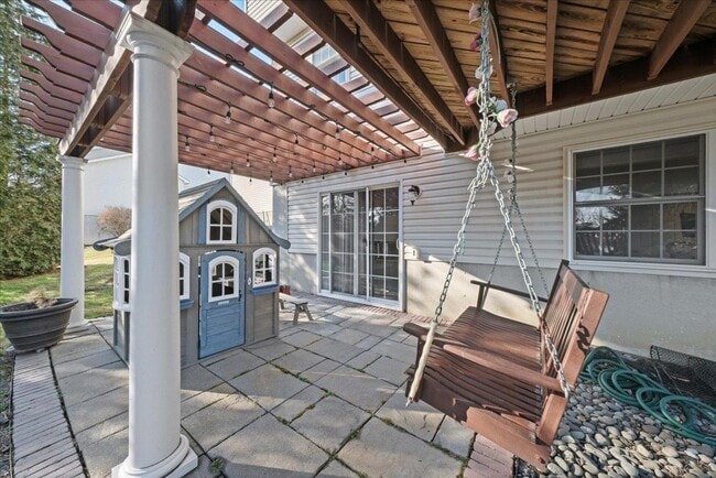 Building Photo - 1034 Rolling Ridge