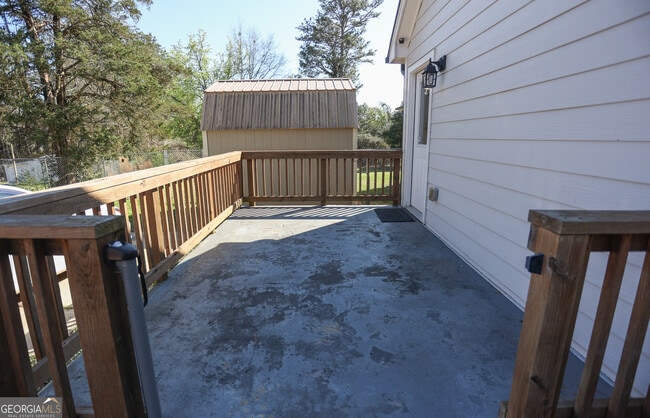 Building Photo - 68 Hayes St