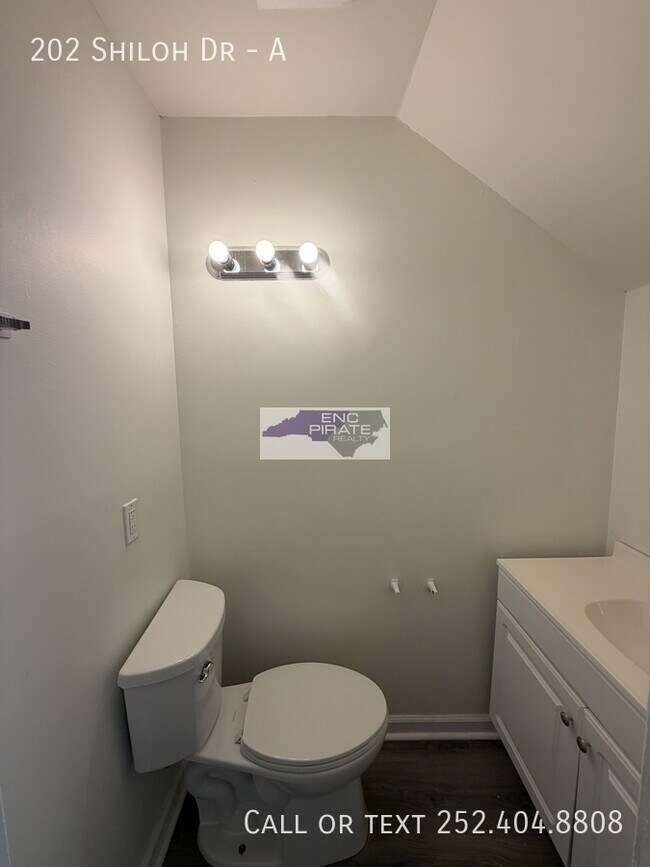 Building Photo - 202 Shiloh Dr