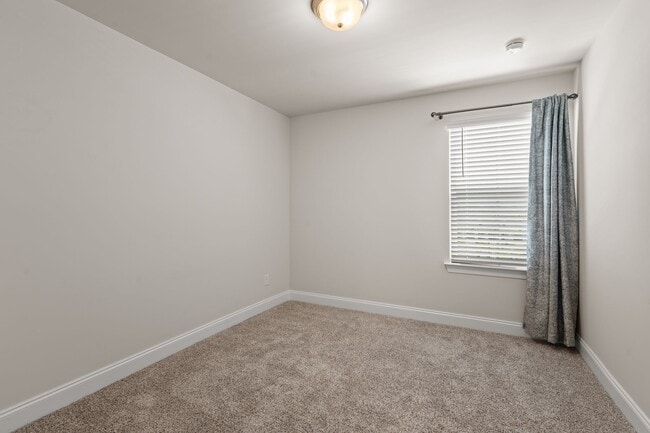 Building Photo - 4510 Skywood Ln