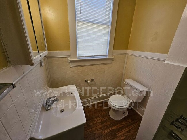 Building Photo - 844 Bellemeade Ave