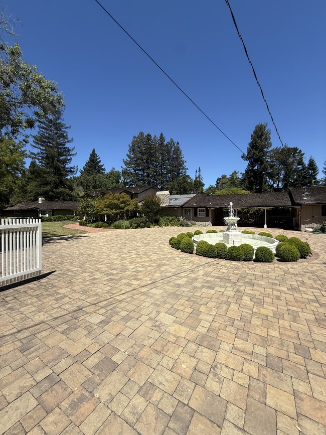 Primary Photo - 25567 Willow Pond Ln