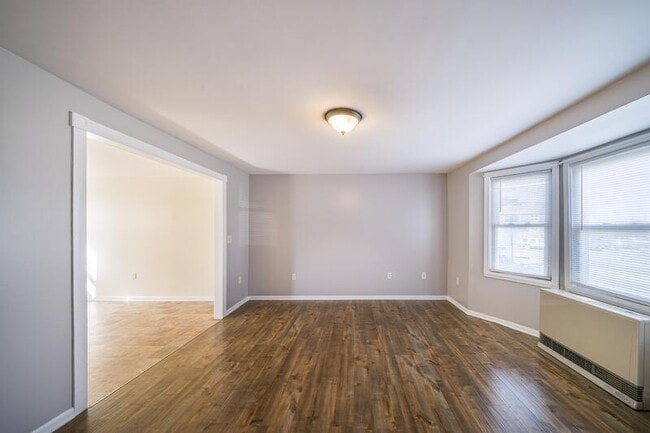 Building Photo - 441 1st Ave