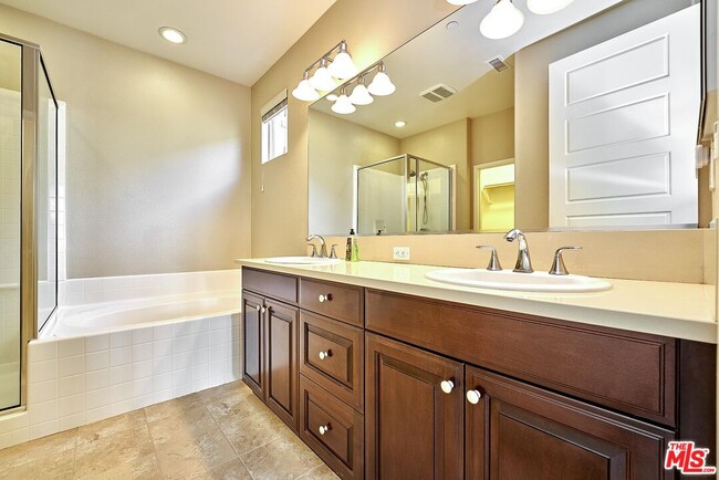 Building Photo - 20285 Avenida Paloma