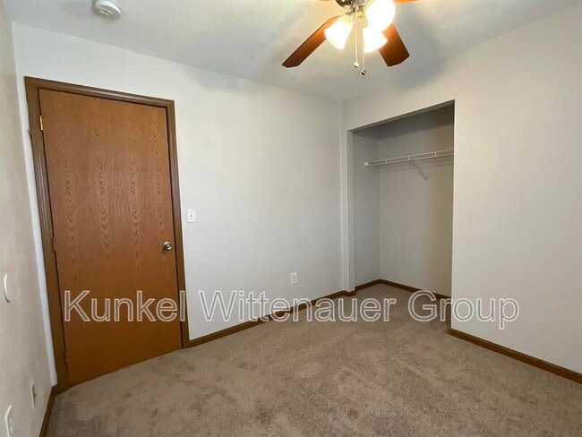 Building Photo - 1808 Jamestown Rd