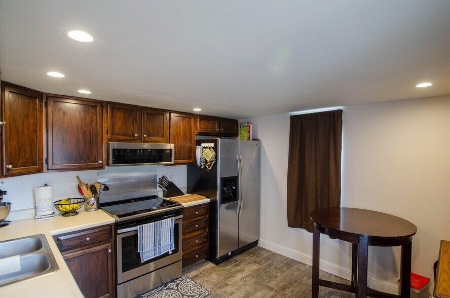 Building Photo - 272 Cobblestone Dr