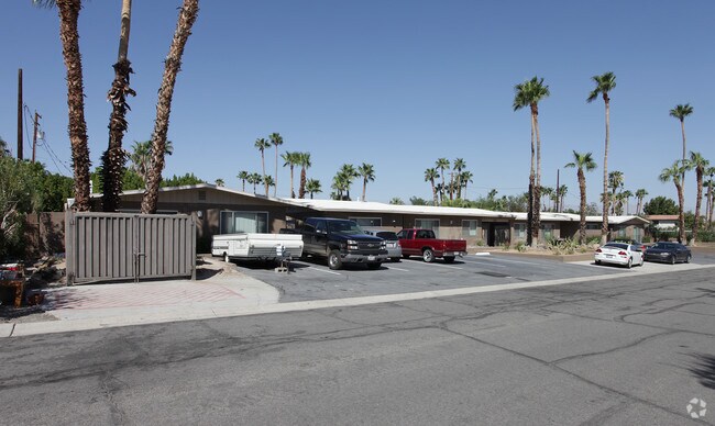 Building Photo - Mariscal Bungalows
