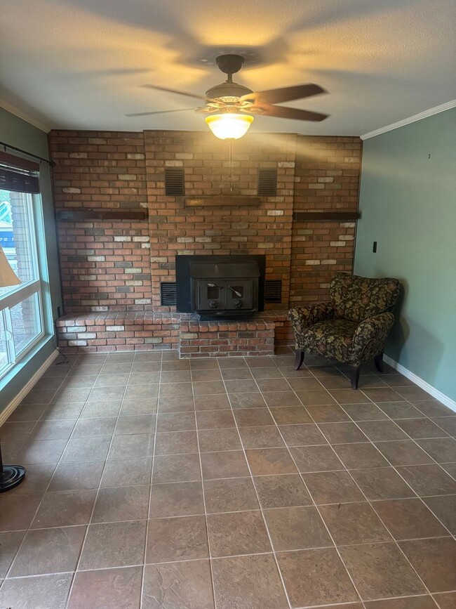 Building Photo - McMillan Mesa Home | Mt. Elden Views | Bac...