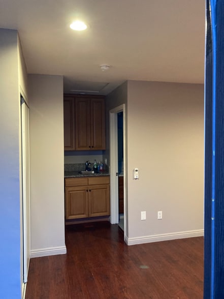 Building Photo - 11732 Killian St