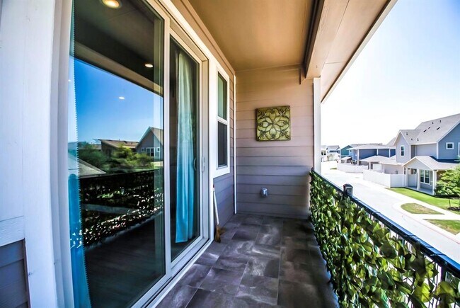 Building Photo - 8306 Mandela Bend