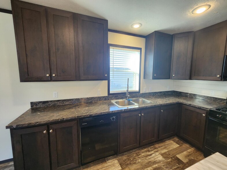 Building Photo - 3505 Cedar Loop