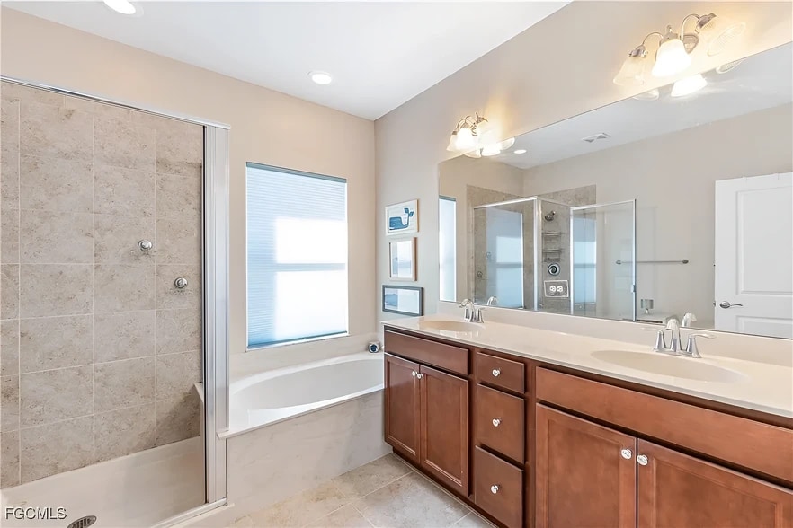 Master Bathroom - 15851 Portofino Springs Blvd