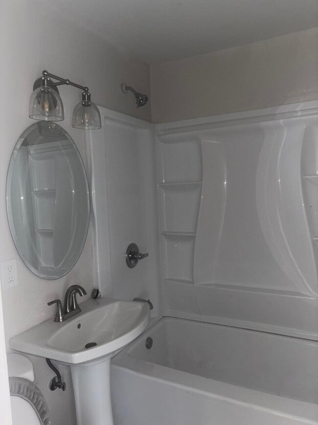 Building Photo - 2006 Scott Rd