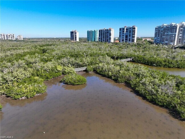 Building Photo - 6825 Grenadier Blvd